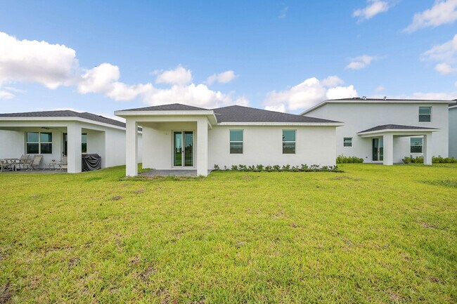 Building Photo - 3550 Angler Dr