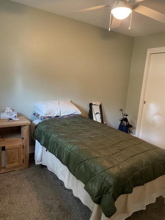 Building Photo - 1655 Pheasant Run