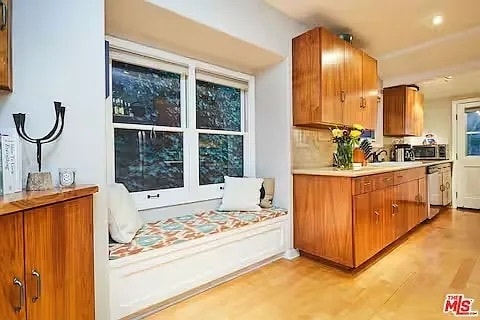 Building Photo - 2597 Dearborn Dr