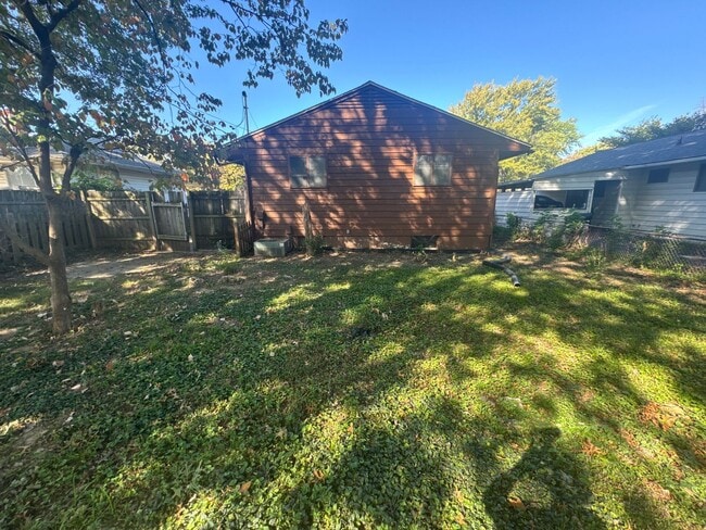 Building Photo - 10524 Durness Dr