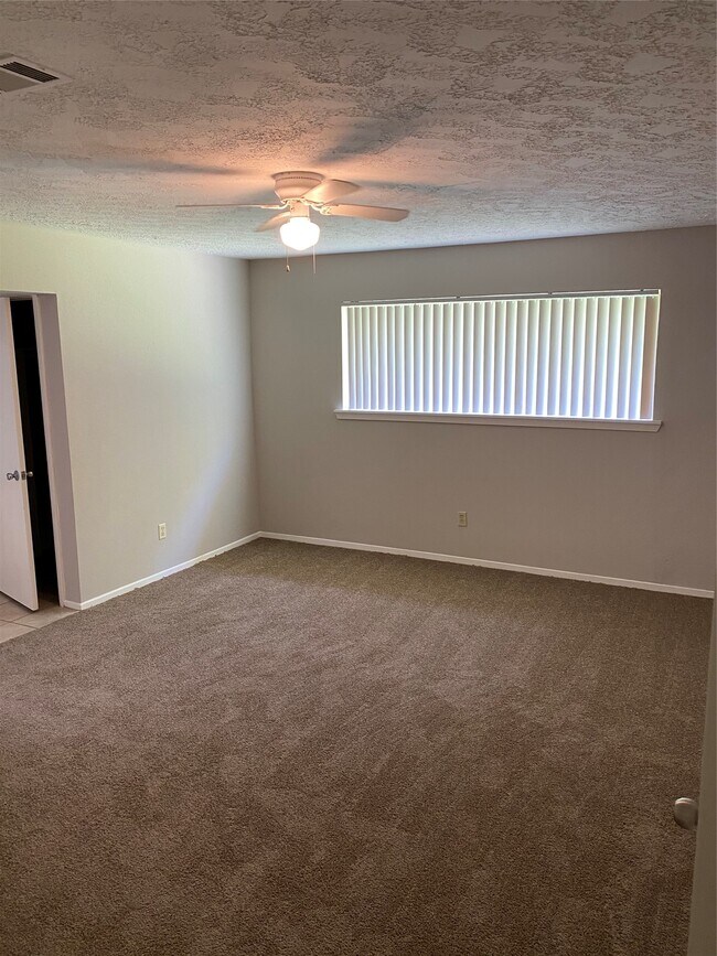 Building Photo - 7547 Winkle Wood Ln
