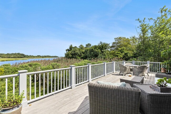 Building Photo - 21 Old Stone Hwy