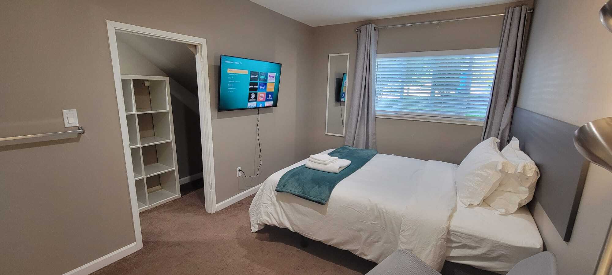 Building Photo - 1803 N 200th St