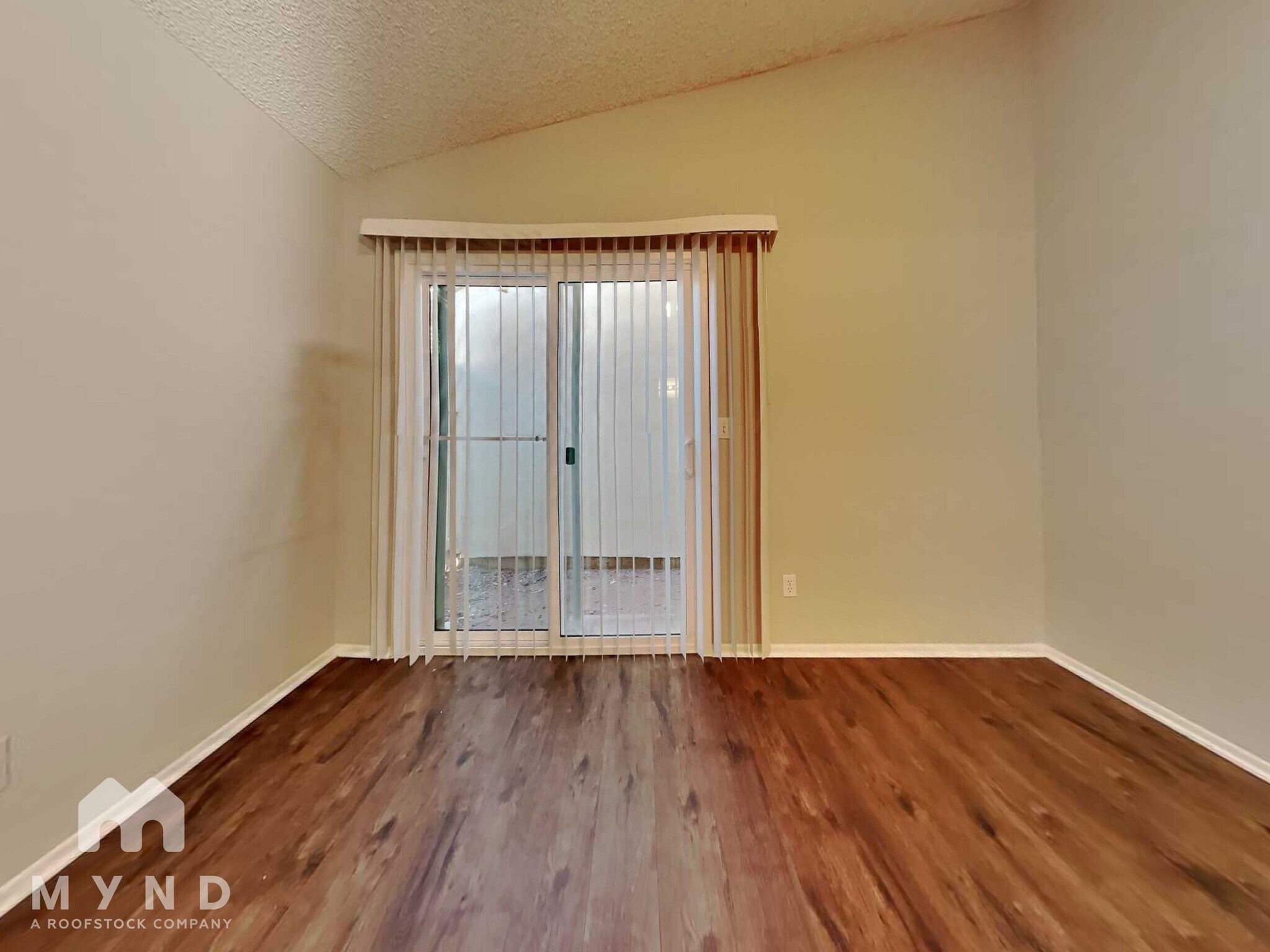 Building Photo - 8913 W Fairmount Ave