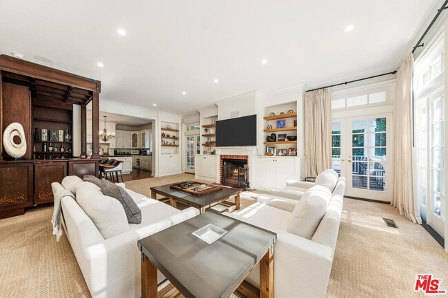 Building Photo - 515 S Westgate Ave