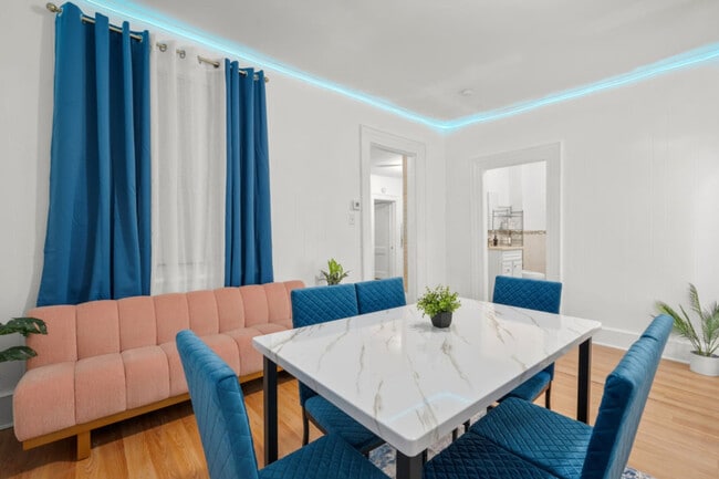 Building Photo - 21 Lord Ave