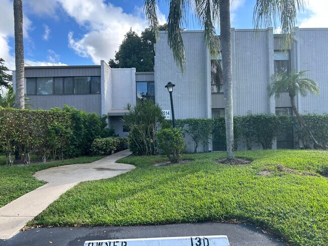 Building Photo - 6514 Spring Bottom Way