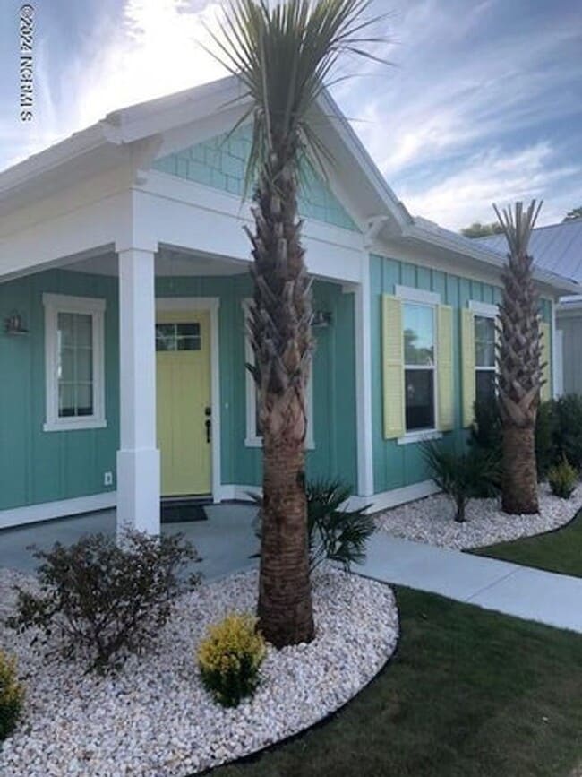 Building Photo - Fully furnished! Welcome to your dream rental in Calabash!