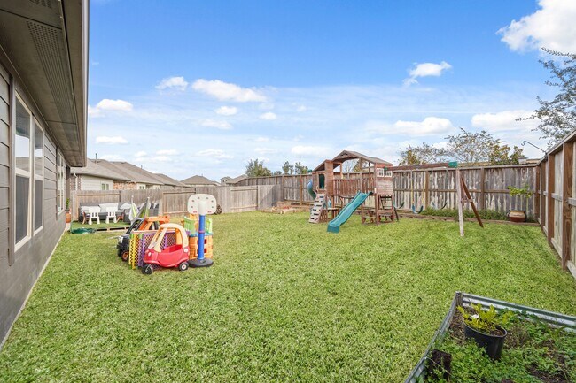 Building Photo - 40422 Gdn Hts Ln