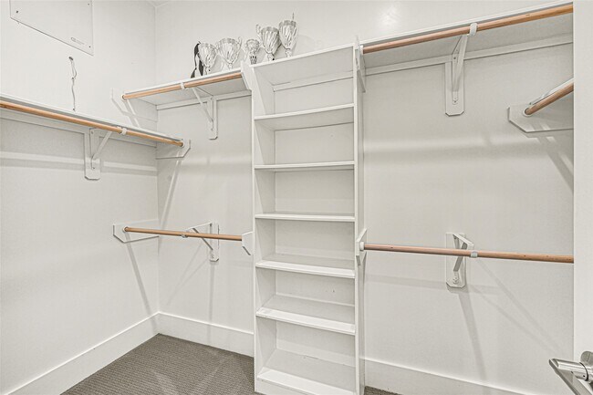 Building Photo - 4506 Hardy St