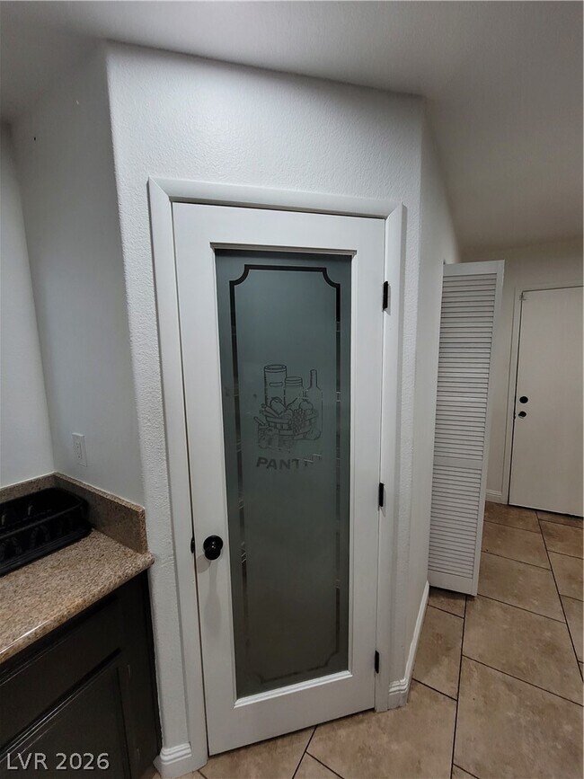 Building Photo - 6213 Capehart Falls St