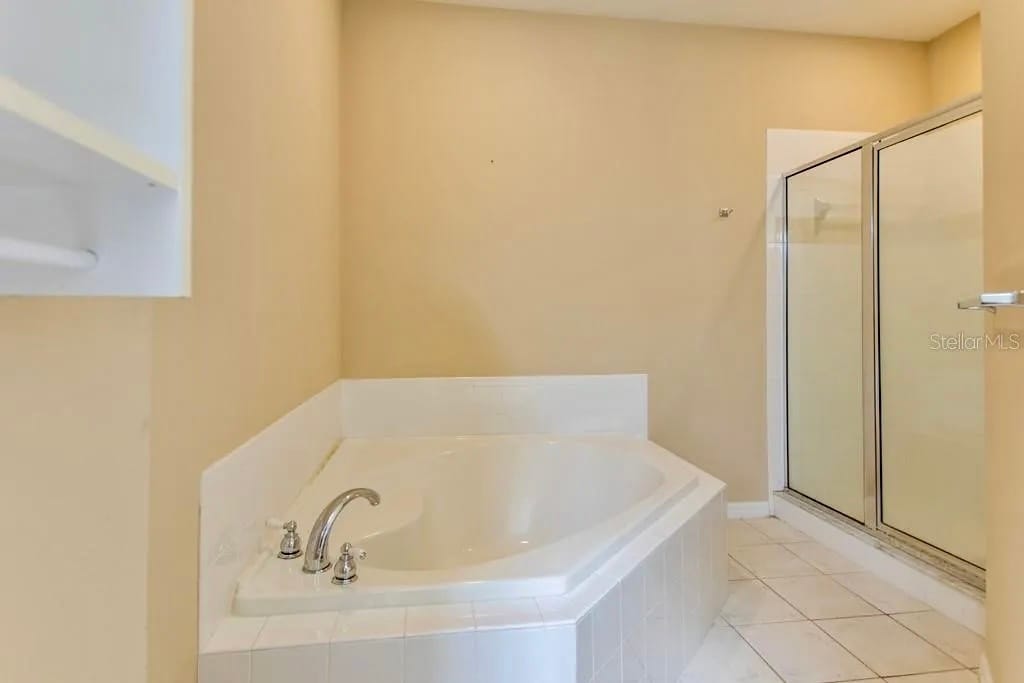 Master bath, also new paint - not this yellow - 5313 Terraza Ct