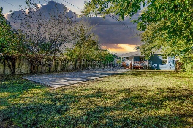 Building Photo - 1118 NW 33rd St