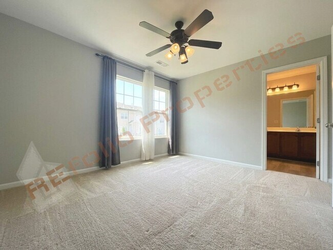 Building Photo - 1304 Cozart St