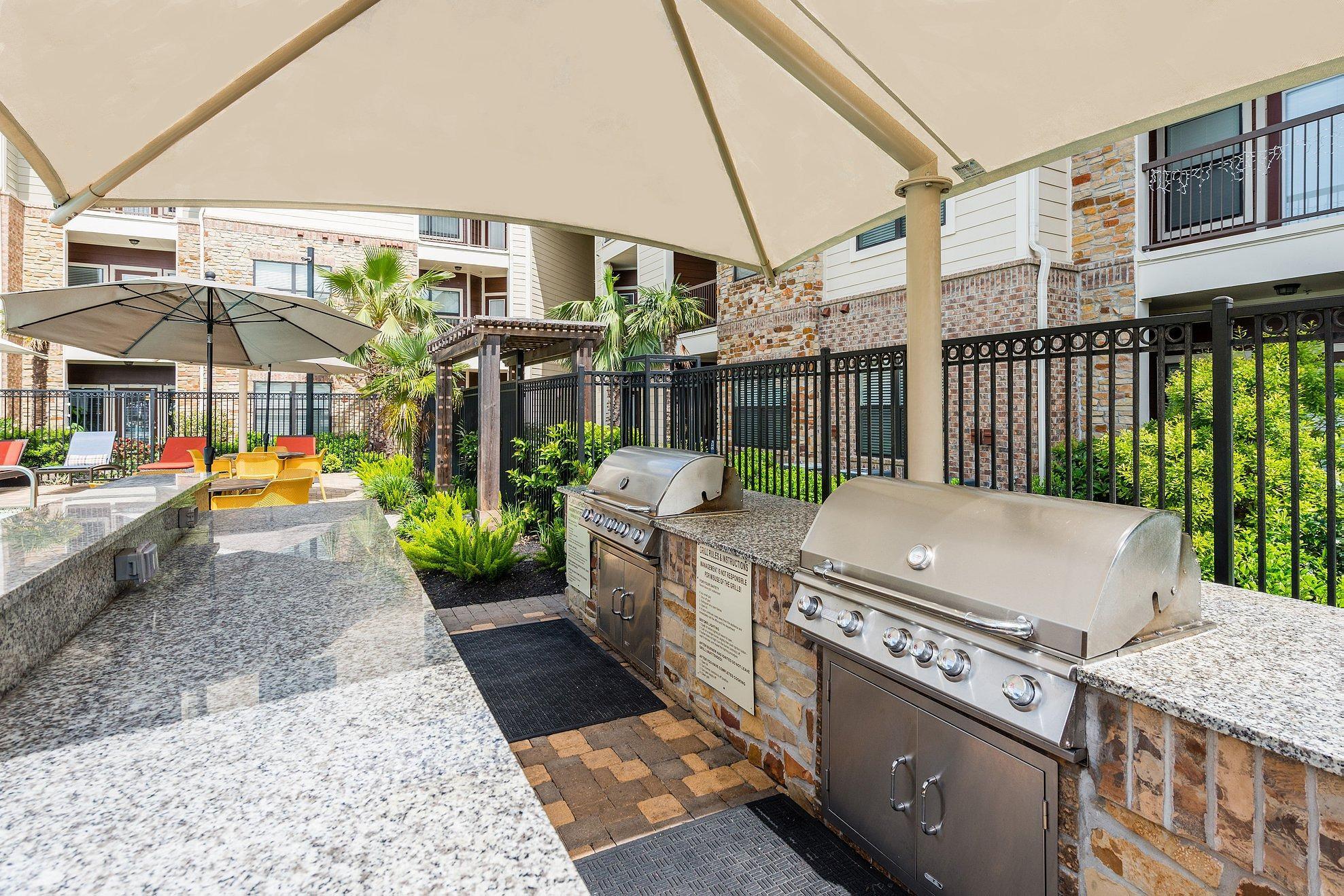 Building Photo - 18021 Kingsland Blvd