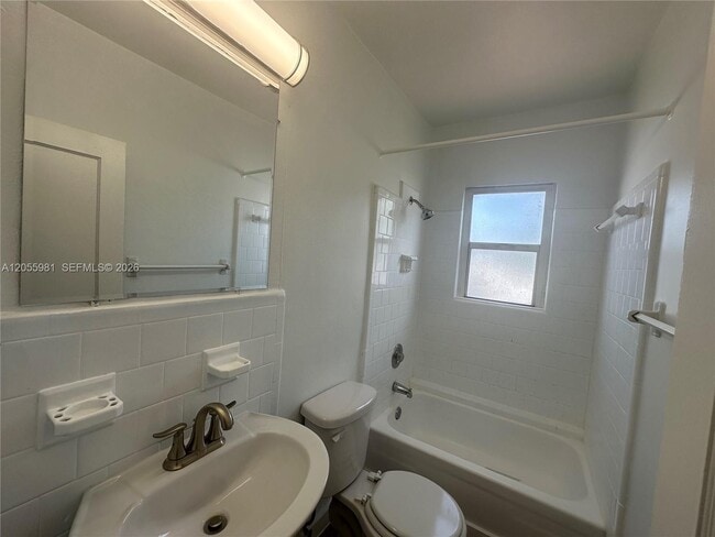 Building Photo - 4249 Bougainvilla Dr