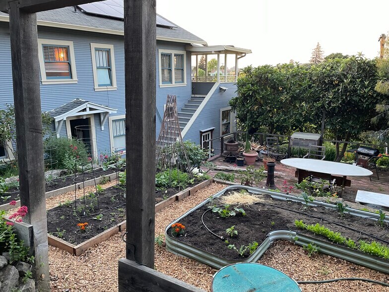 Building Photo - 43 Bishop Rd