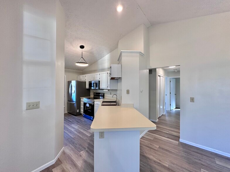 Building Photo - 263 Sumption Dr