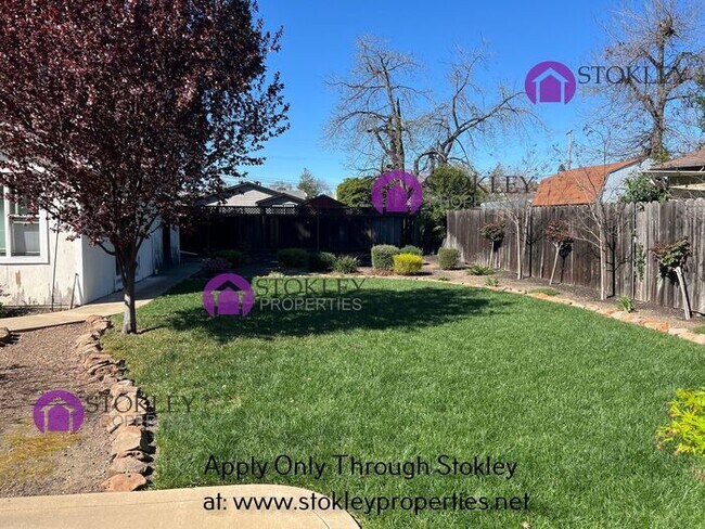 Building Photo - 2427 Sycamore Ave