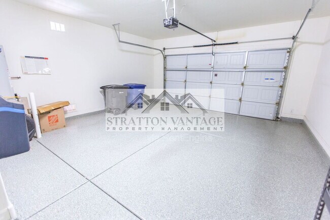 Building Photo - 2883 E Ebony Dr