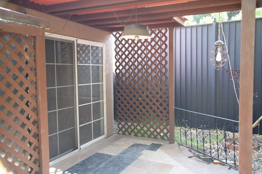 Covered Patio off of Dining area - 10809 Huston St