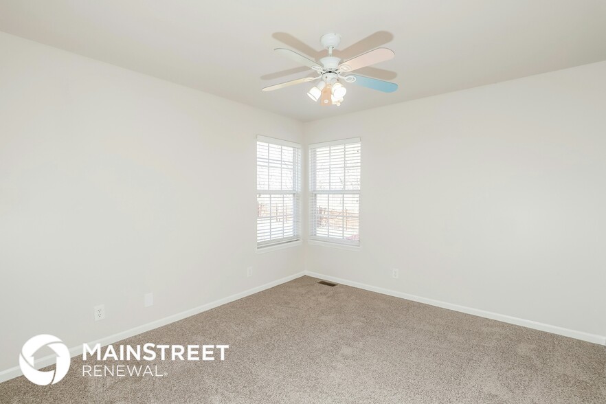 Building Photo - 2304 Sumter Ct