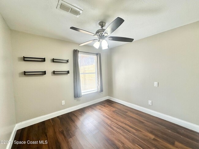 Building Photo - 4785 Brookhaven St