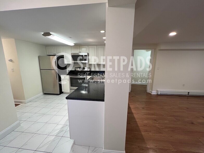 Building Photo - 55 Langdon St