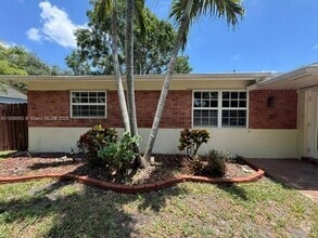 Building Photo - 5122 SW 92nd Ter