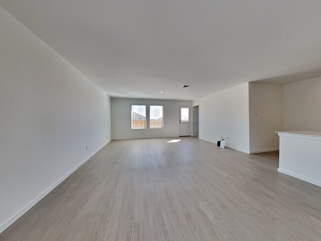 Building Photo - 3712 Los Cabos Dr