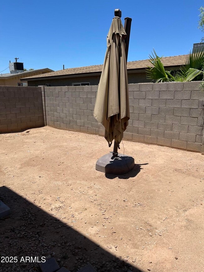Building Photo - 2526 W Ocotillo Rd