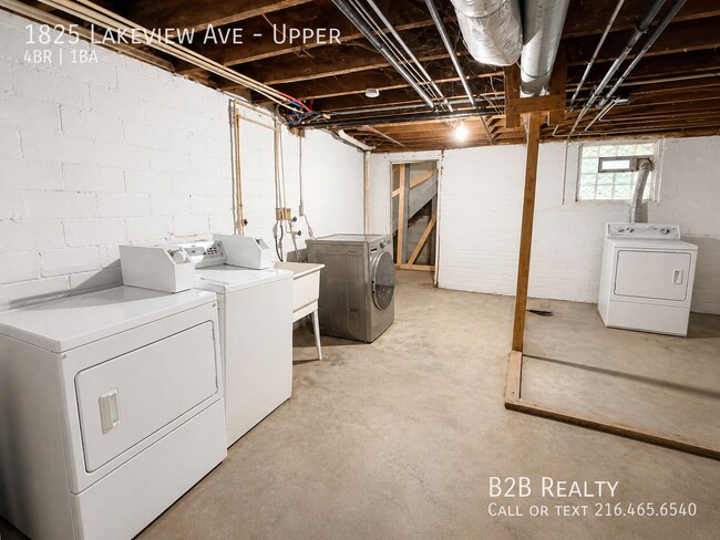 Building Photo - 1825 Lakeview Rd