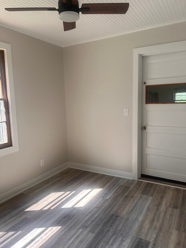 Building Photo - 3517 Franklinville Rd