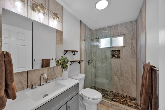 Building Photo - LUXURY LONG-TERM RENTAL: Partially Furnished and Renovated 3 Bed/3 Bath Kihei Home with Private S...