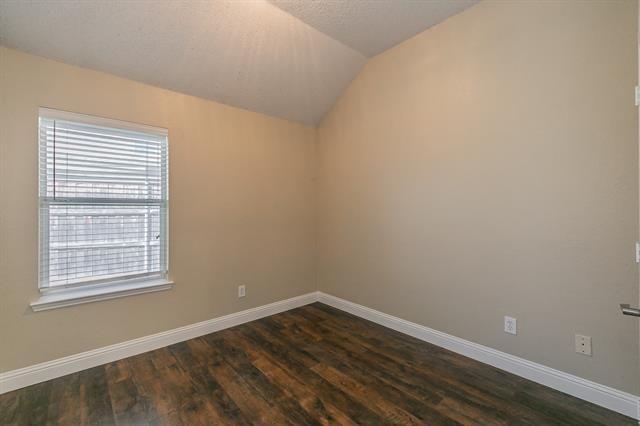 Building Photo - 734 Parkford Ln