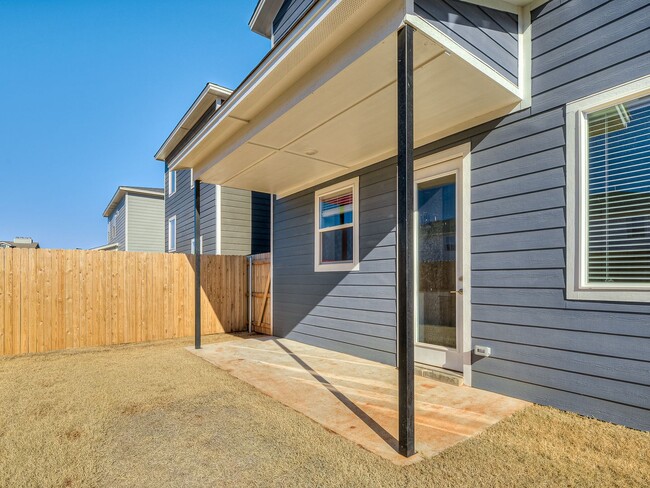 Building Photo - Beautiful New Construction Home in Edmond/...