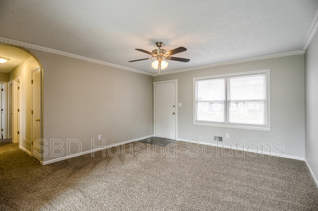 Building Photo - 16531 E Cogan Dr