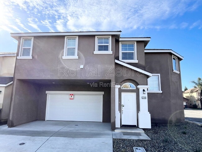 Building Photo - 1346 Playa Del Rey Dr