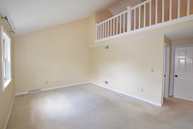 Building Photo - C4 Scotty Hollow Dr