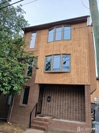 Building Photo - 71 Redmond St