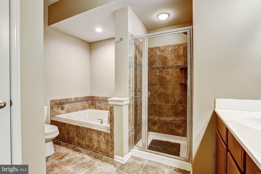Building Photo - 7289 Elkridge Crossing Way