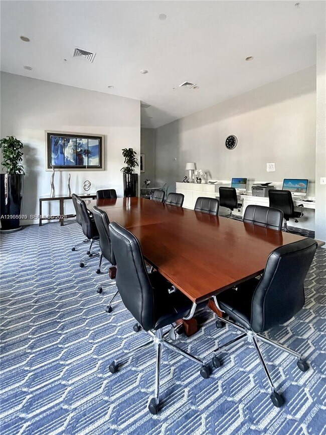 Building Photo - 18800 NE 29th Ave