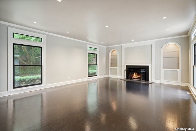 Building Photo - 157 Linden Ln