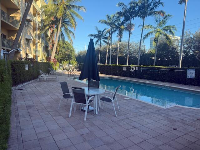 Building Photo - 1650 Presidential Way