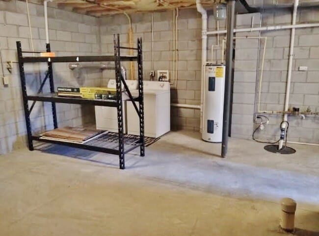 Building Photo - 3 Bed / 2 Bath Single Family Townhome