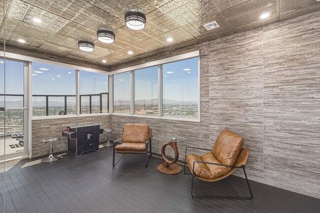 Building Photo - Luxury Penthouse Retreat with Private Pool, Sauna & Strip Views