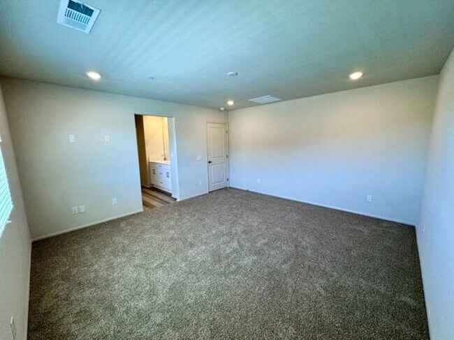 Building Photo - 31799 Woodbank Wy