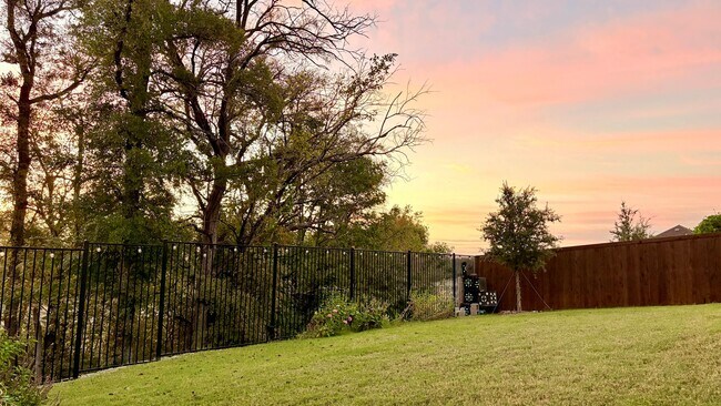 Building Photo - 2502 Sun Grove Rd