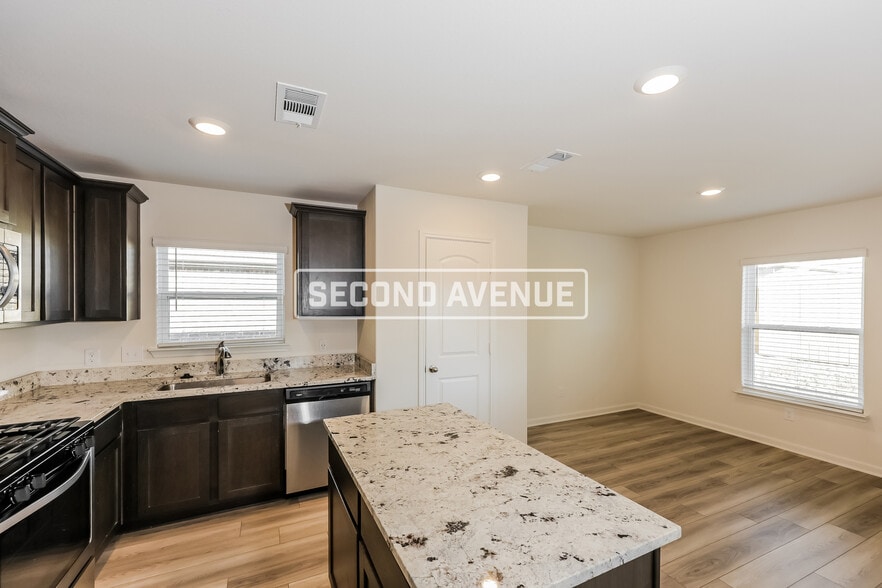 Building Photo - 327 Condie Russell Ave