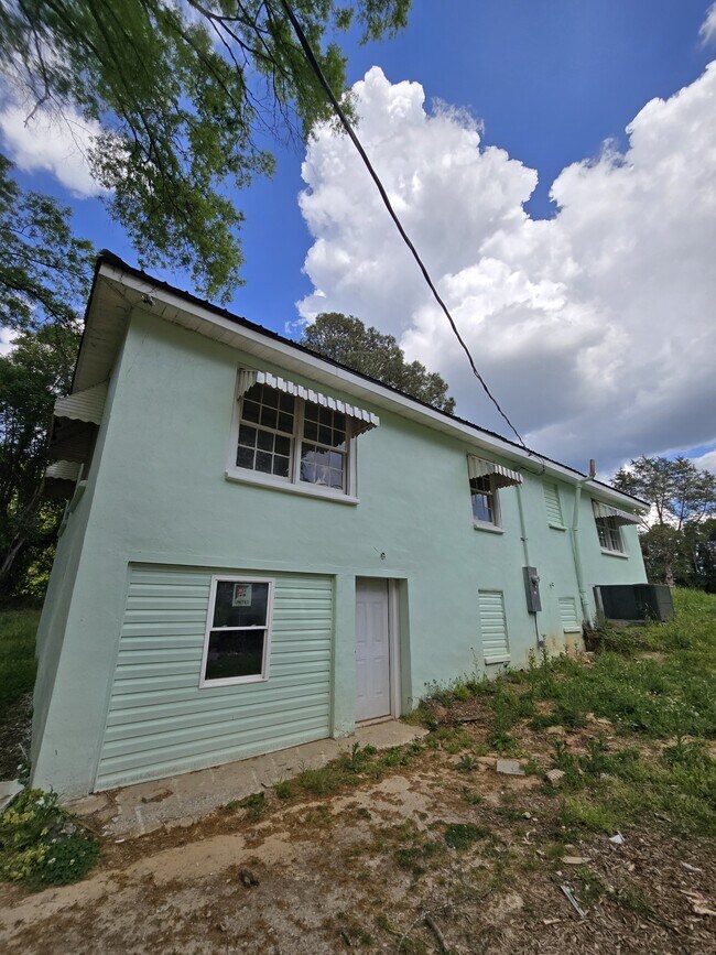 Building Photo - 137 Marshall Cir